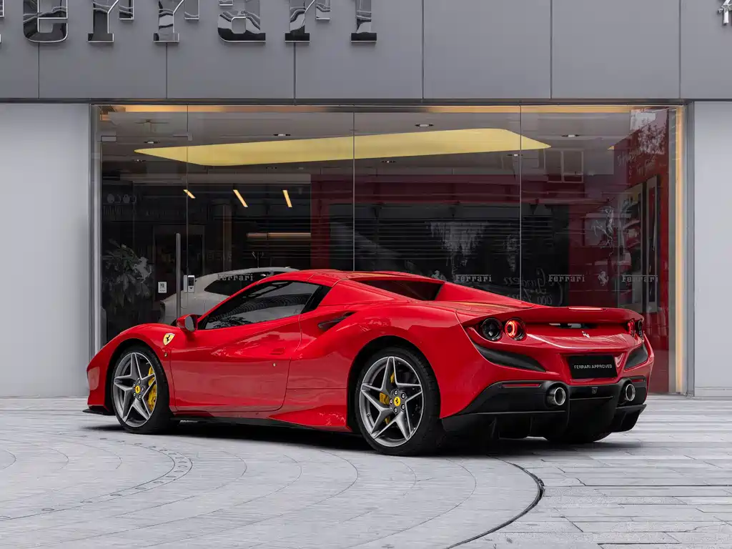Ferrari F8 2023