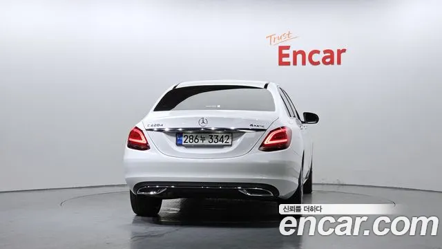 Mercedes-Benz C-Класс 2021