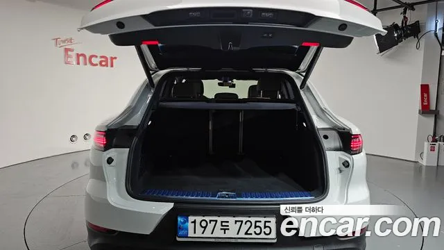Porsche Cayenne 2022