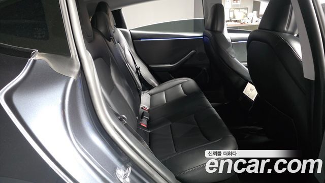 Tesla Model 3 2025