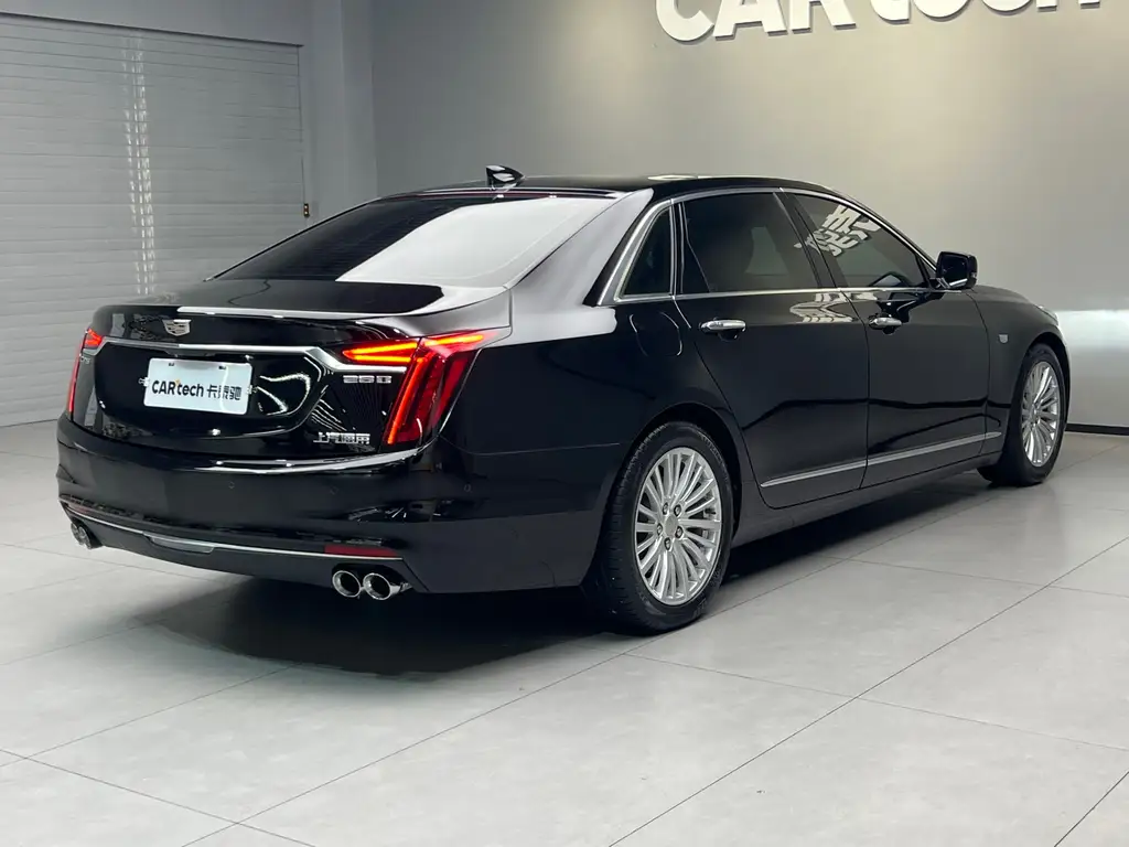 Cadillac CT6 2022