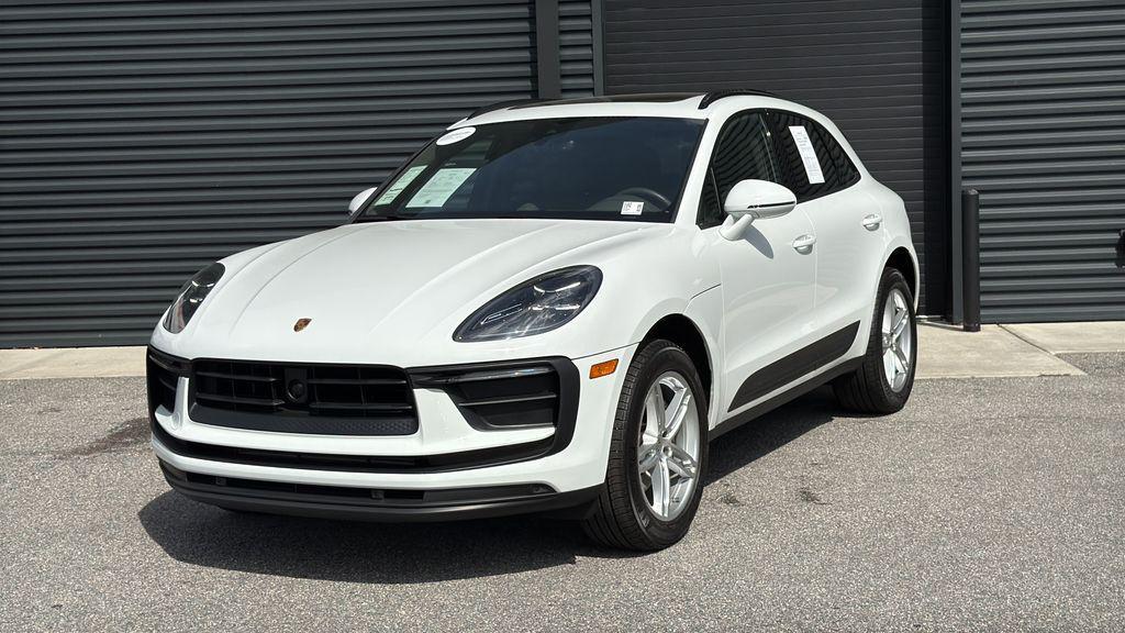Porsche Macan 2025