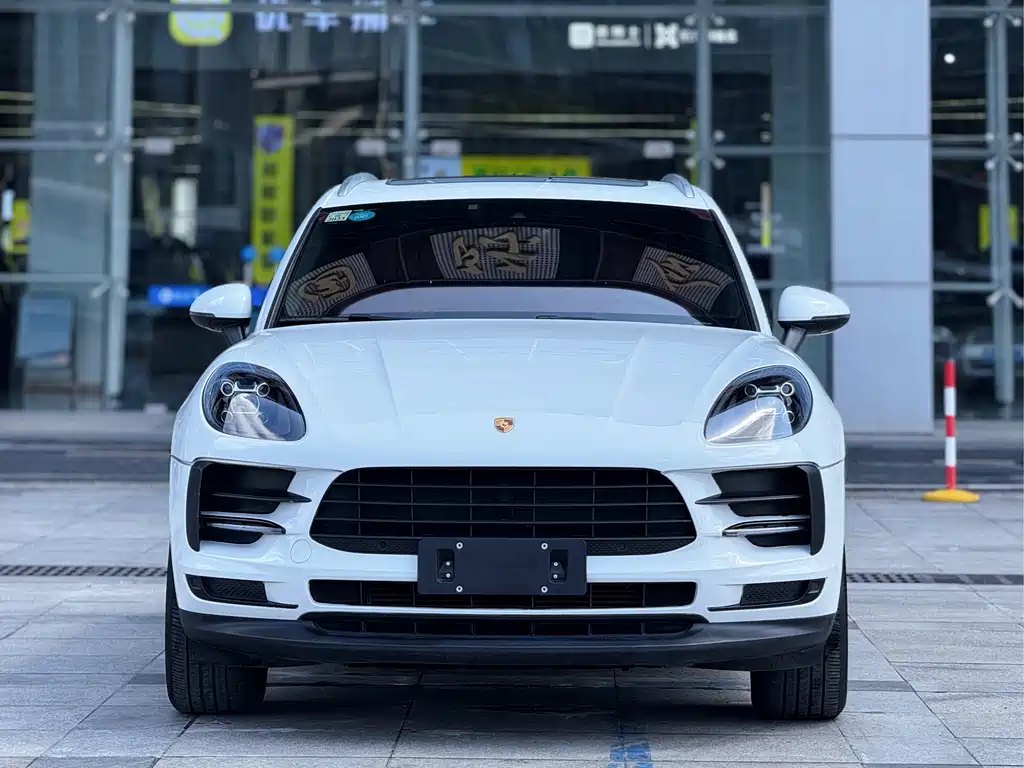Porsche Macan 2021