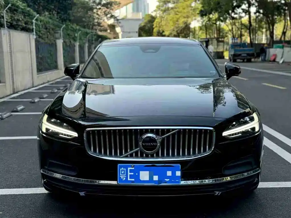 Volvo S90 2023