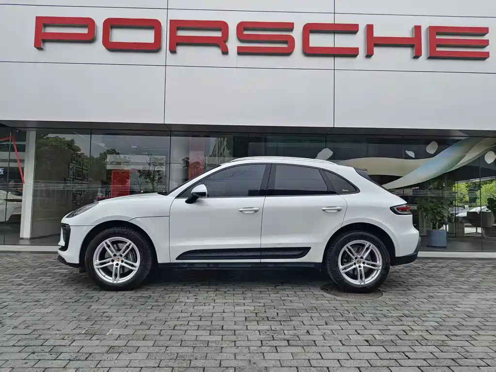 Porsche Macan 2023