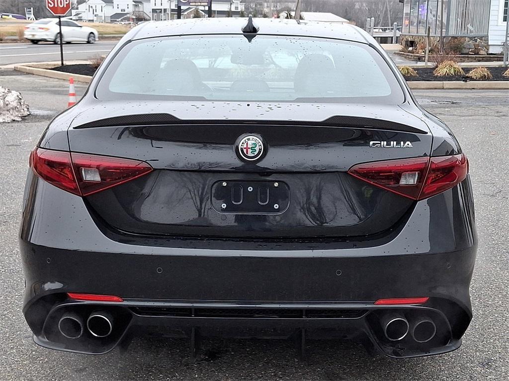 Alfa Romeo Giulia 2023