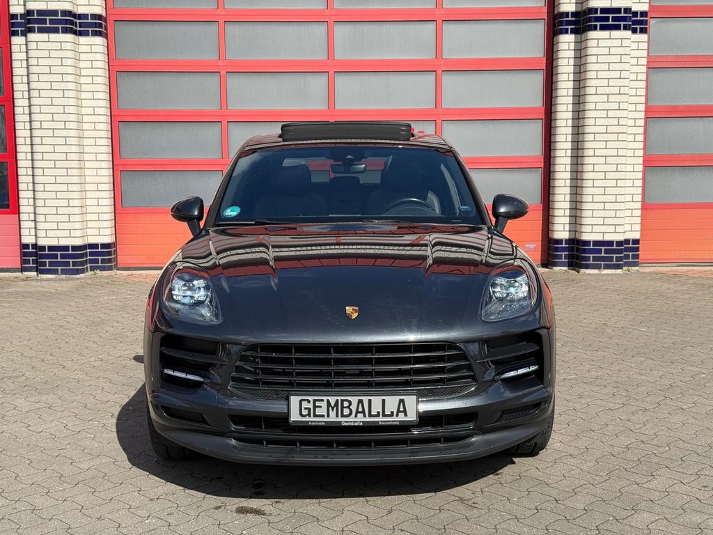 Porsche Macan 2021