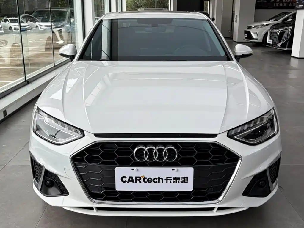 Audi A4 2023
