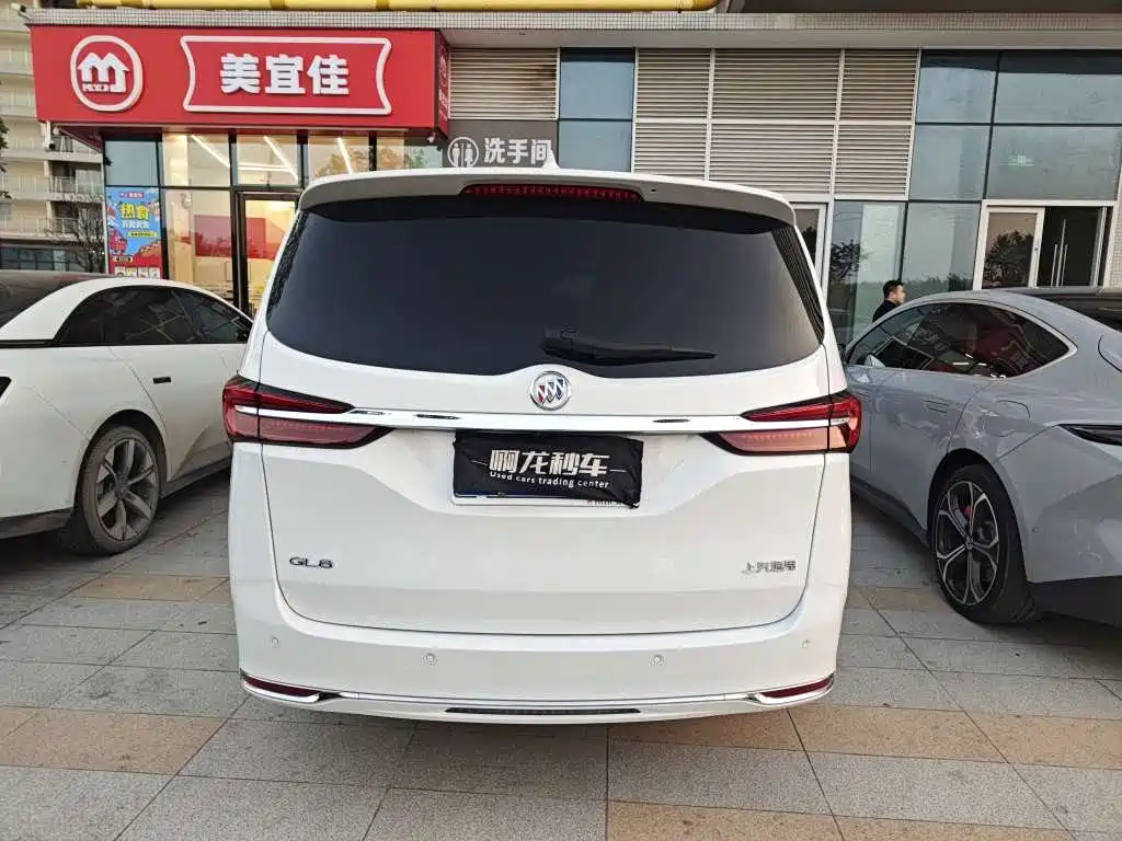 Buick GL8 2024