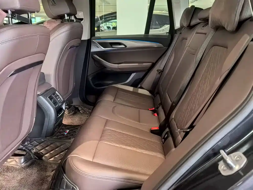 BMW iX3 2022