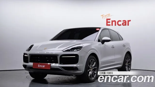 Porsche Cayenne 2021