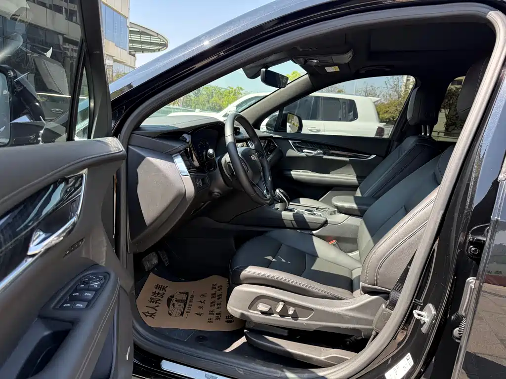Cadillac XT6 2021