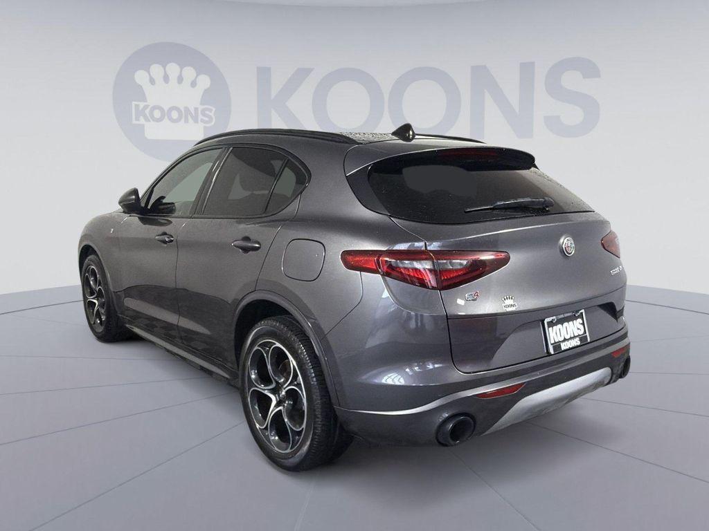 Alfa Romeo Stelvio 2023