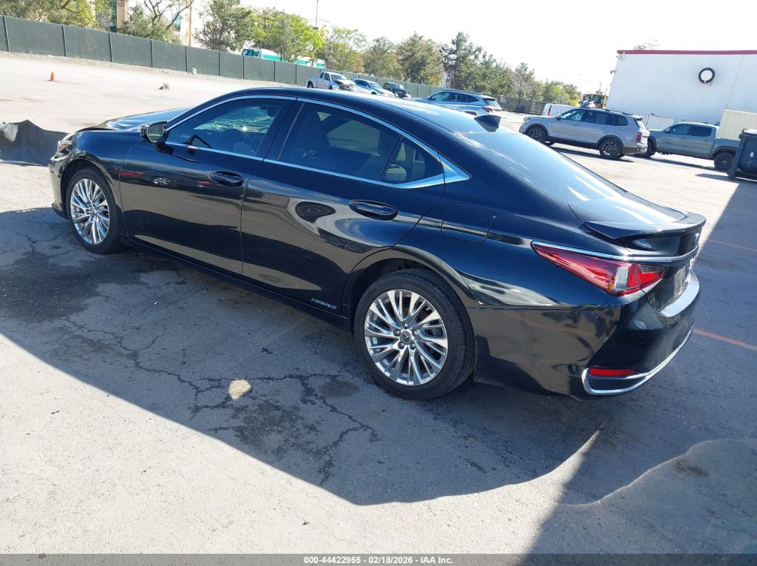 Lexus ES 2022