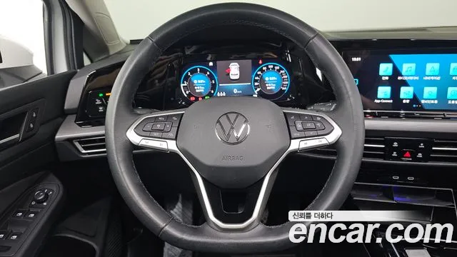 Volkswagen Golf 2024