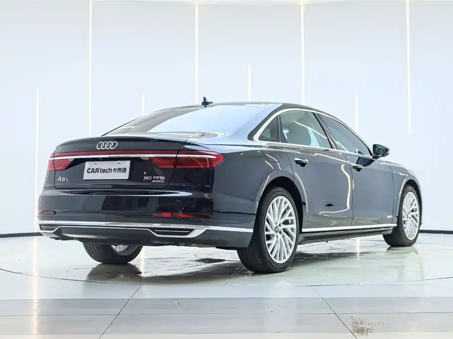 Audi A8 2021