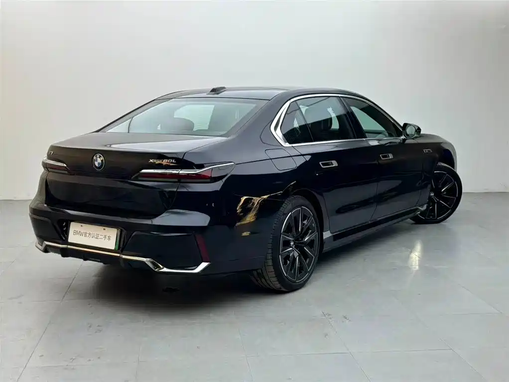 BMW i7 2023