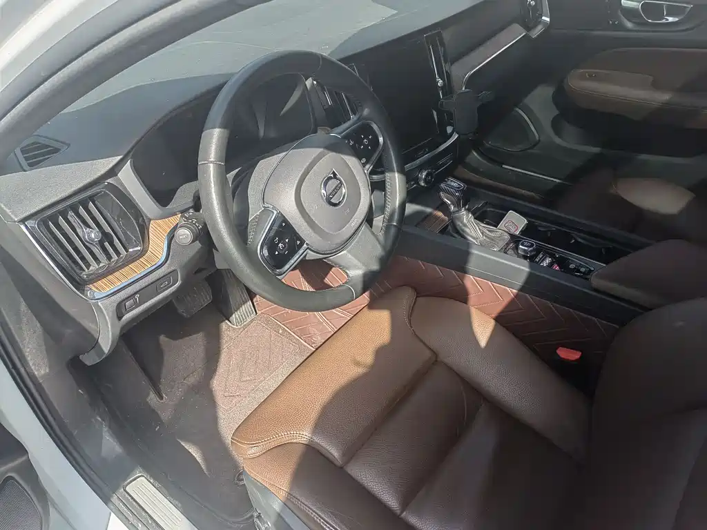 Volvo S60 2021