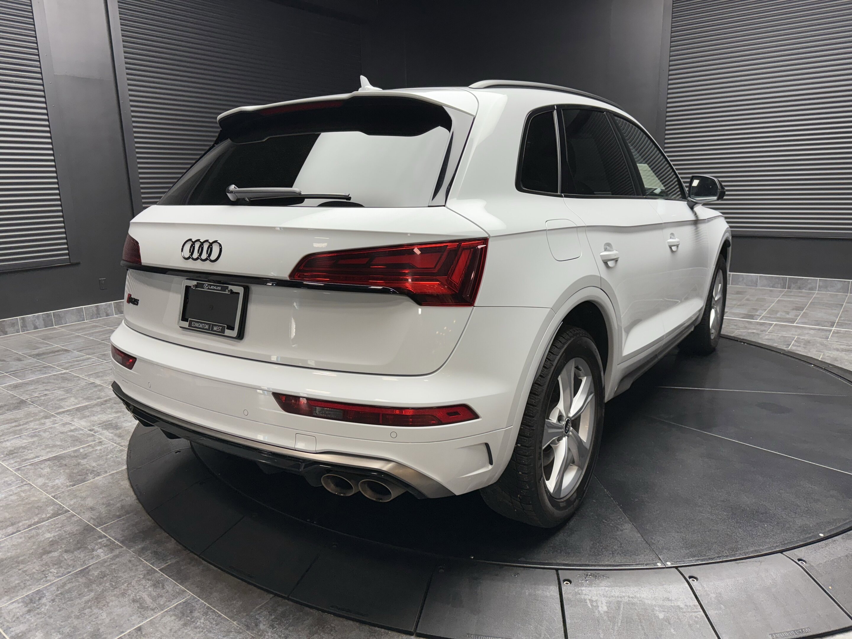 Audi SQ5 2024
