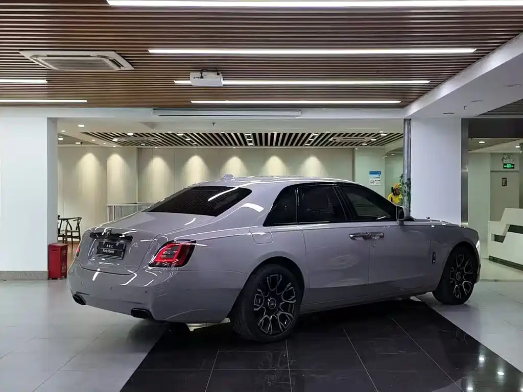 Rolls-Royce Ghost 2024