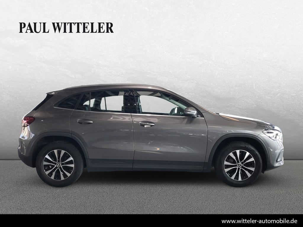 Mercedes-Benz GLA 200 2022