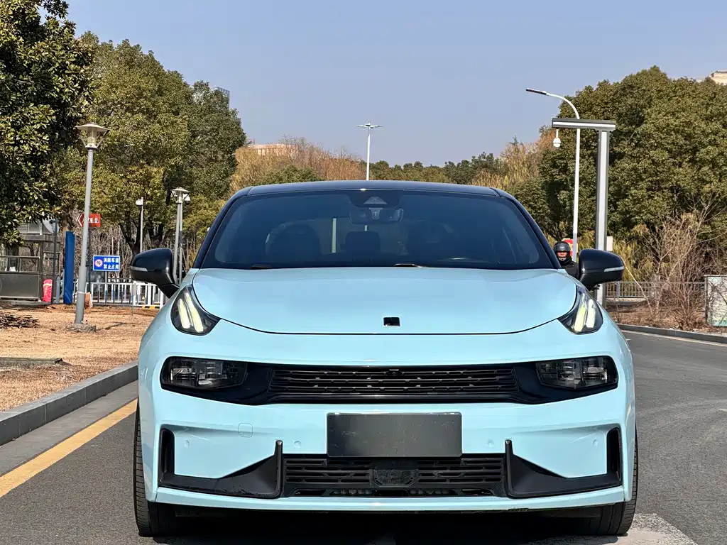 Lynk & Co 03 2021