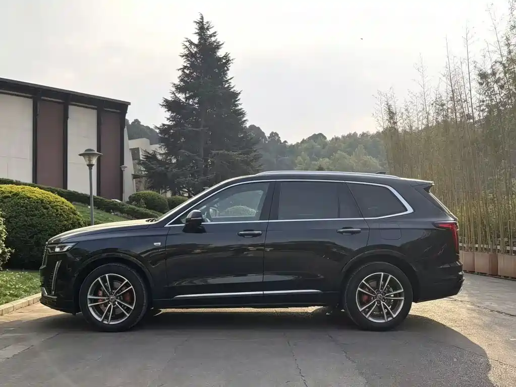 Cadillac XT6 2021