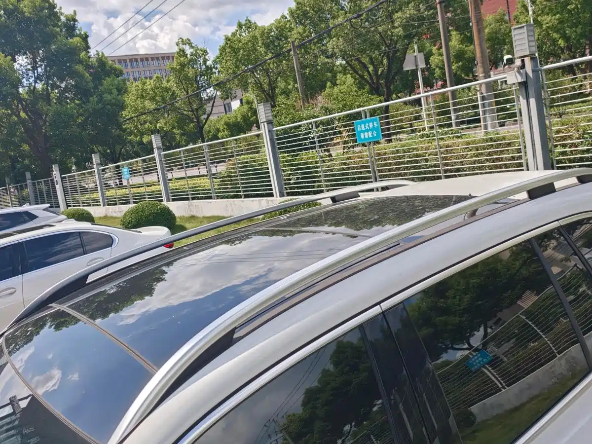 Mercedes-Benz GLB 2024
