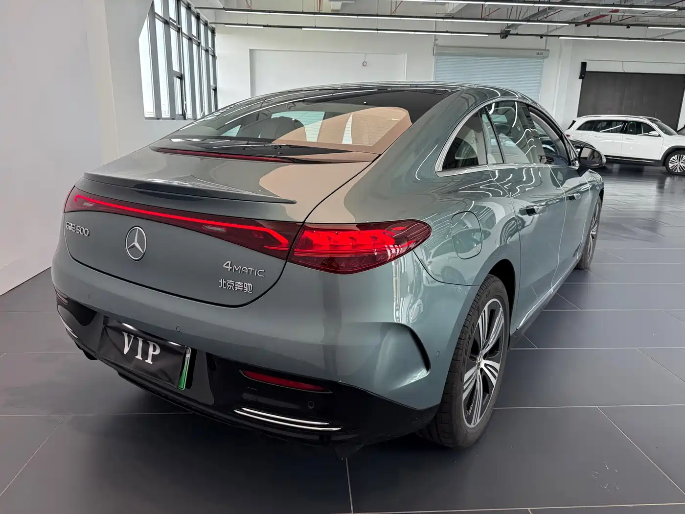 Mercedes-Benz EQE 2025