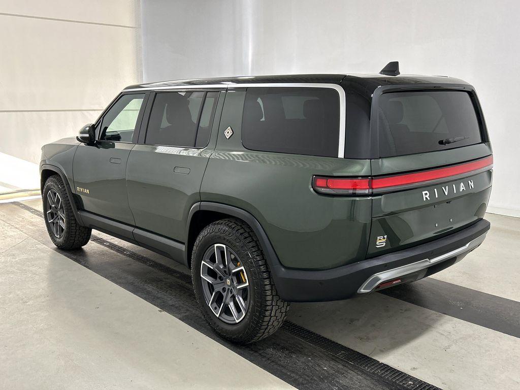 Rivian R1S 2024