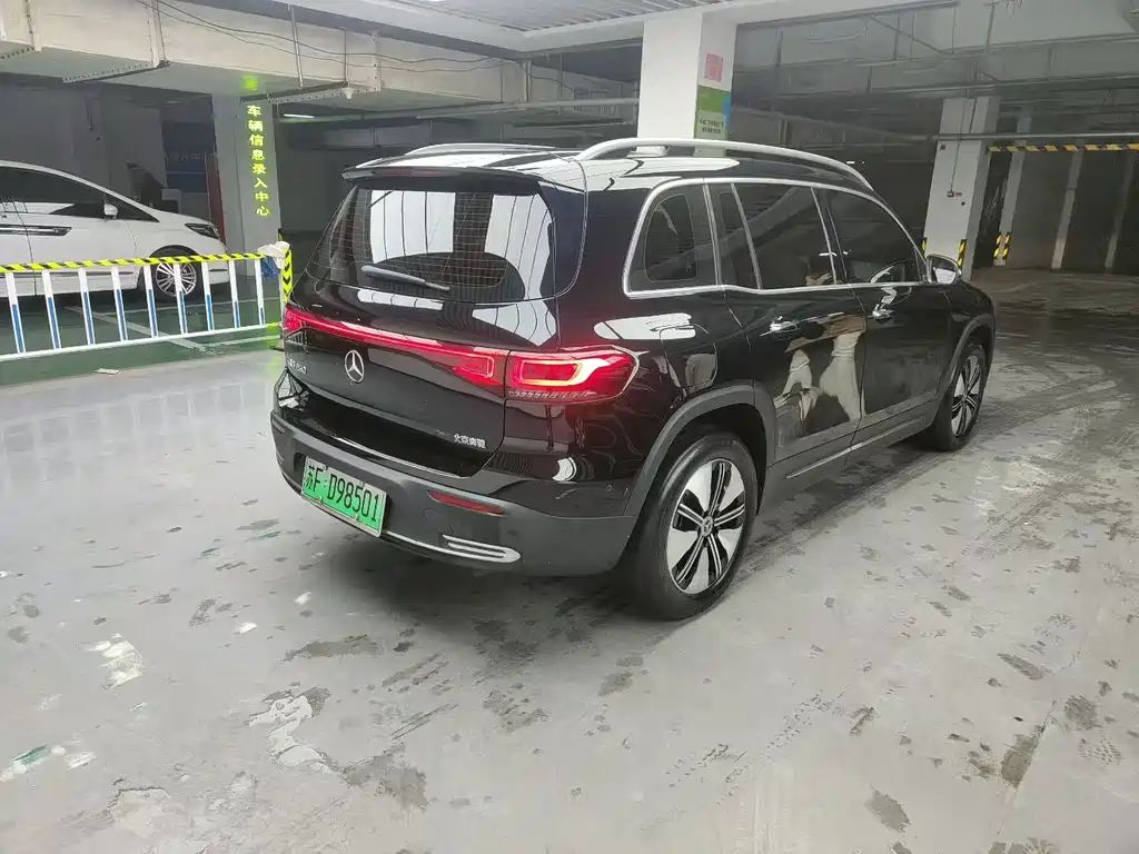Mercedes-Benz EQB 2022