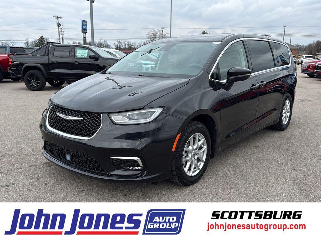 Chrysler Pacifica 2023