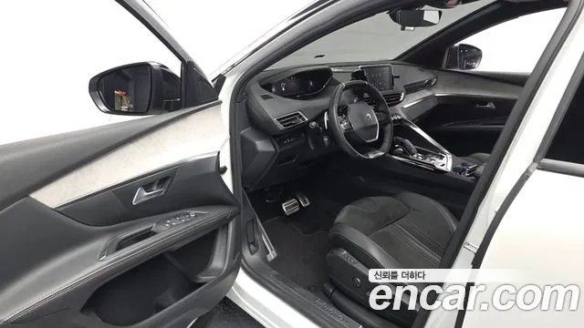 Peugeot 5008 2022