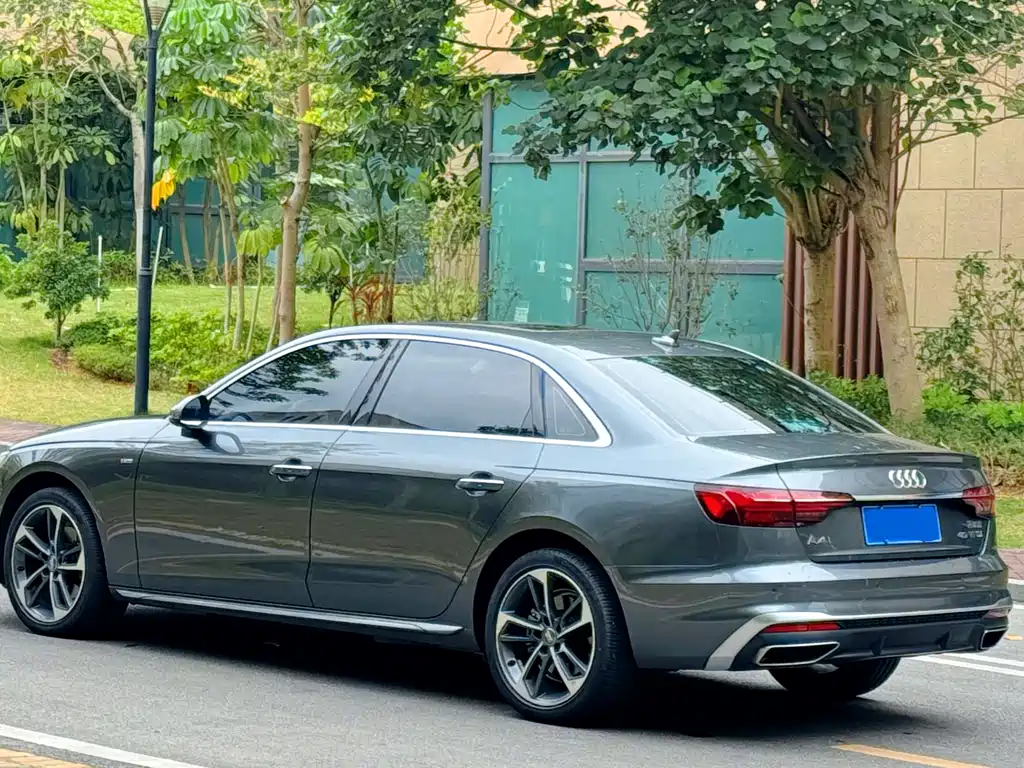 Audi A4 2021