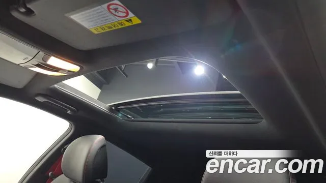 Hyundai Veloster 2020