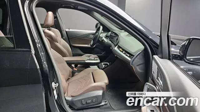 BMW iX1 2023