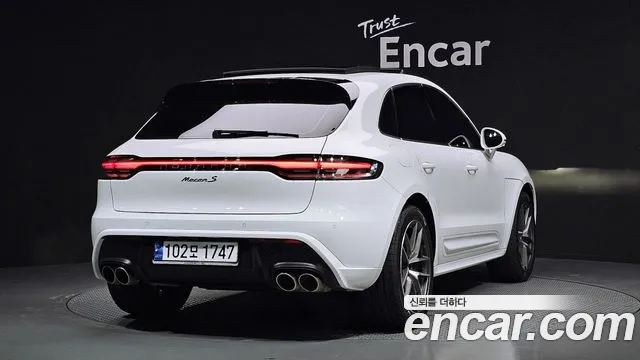 Porsche Macan 2022