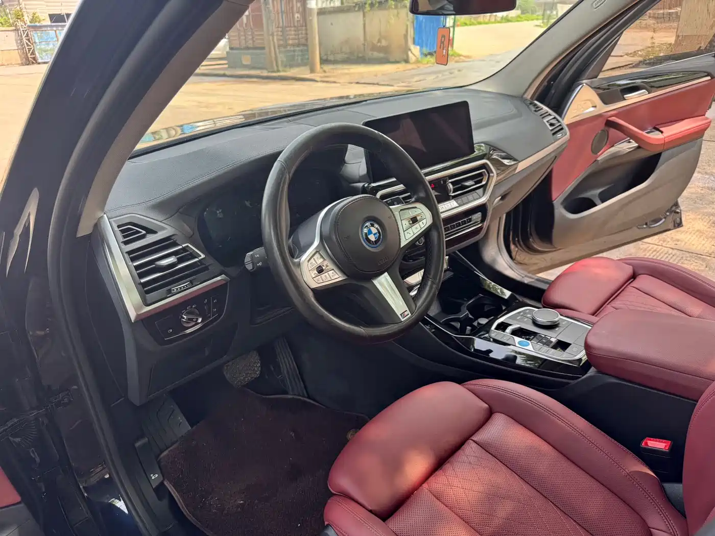 BMW iX3 2024