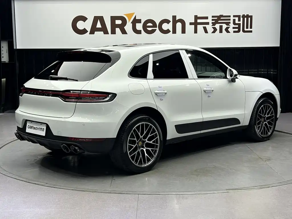 Porsche Macan 2021