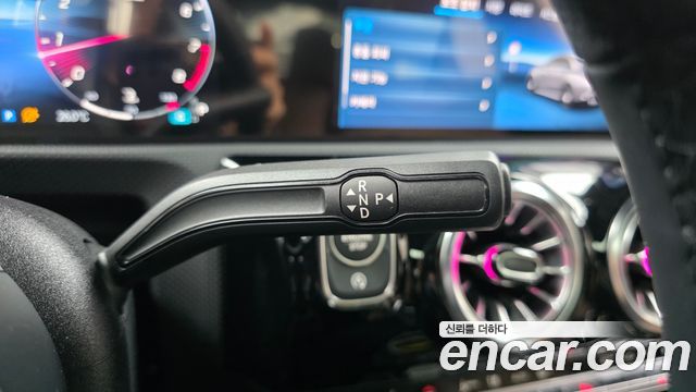 Mercedes-Benz CLA 2025
