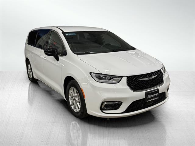 Chrysler Pacifica 2024
