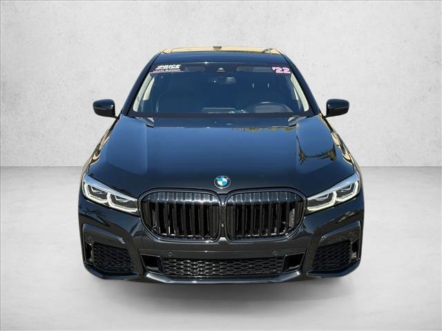 BMW M760 2022