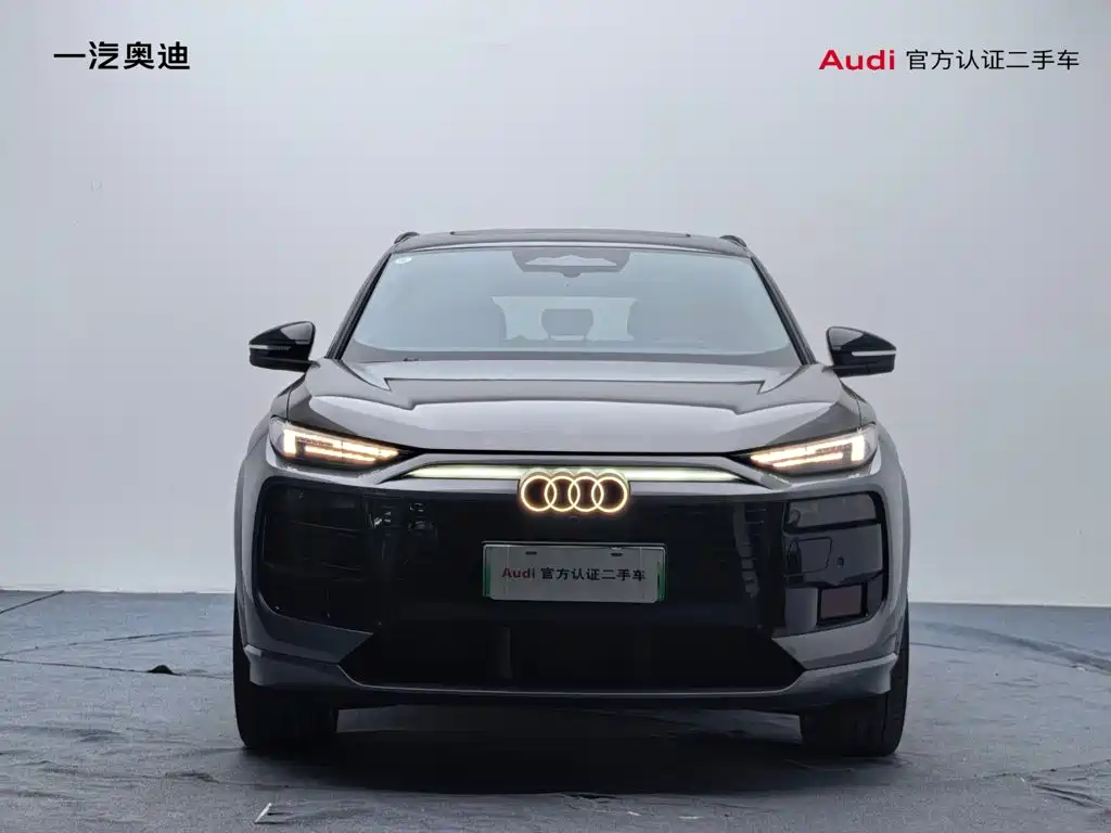 Audi e-tron 2025