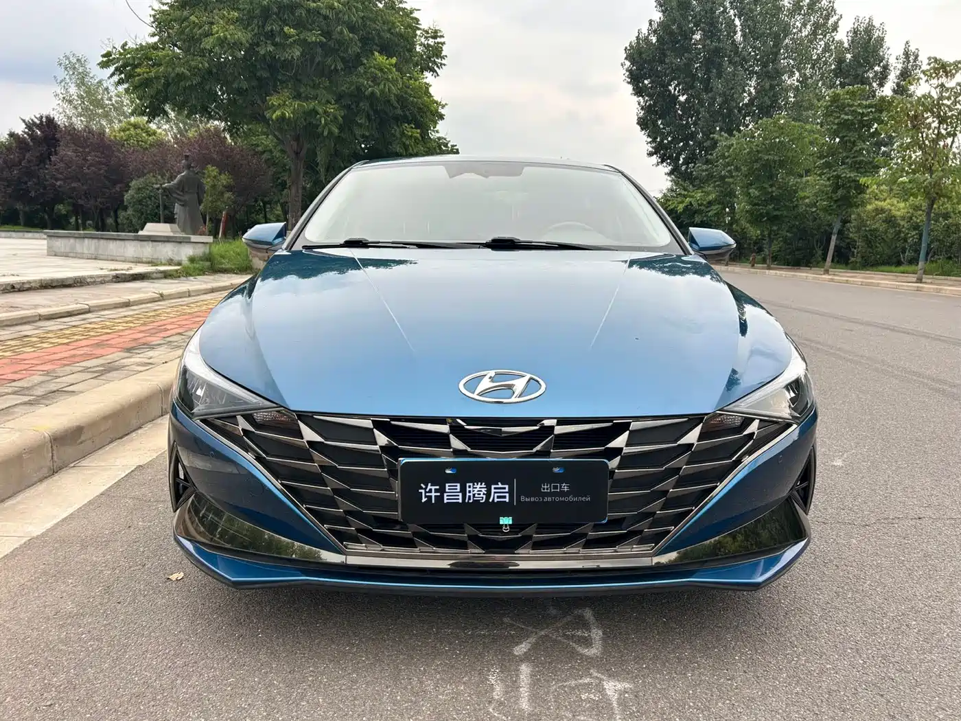 Hyundai Elantra 2022