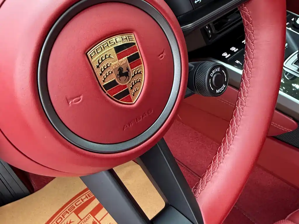 Porsche 911 2023