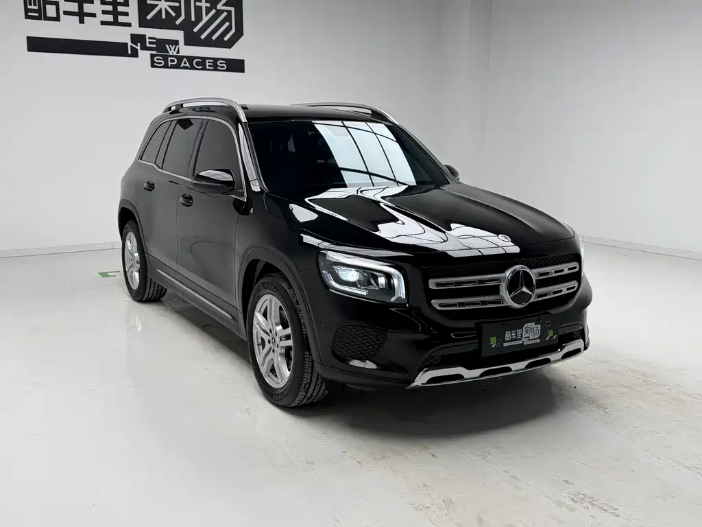 Mercedes-Benz GLB 2023
