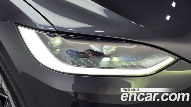 Tesla Model X 2026