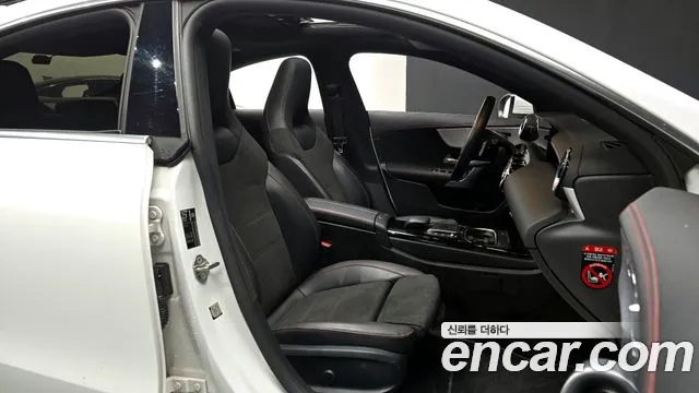 Mercedes-Benz CLA 2022