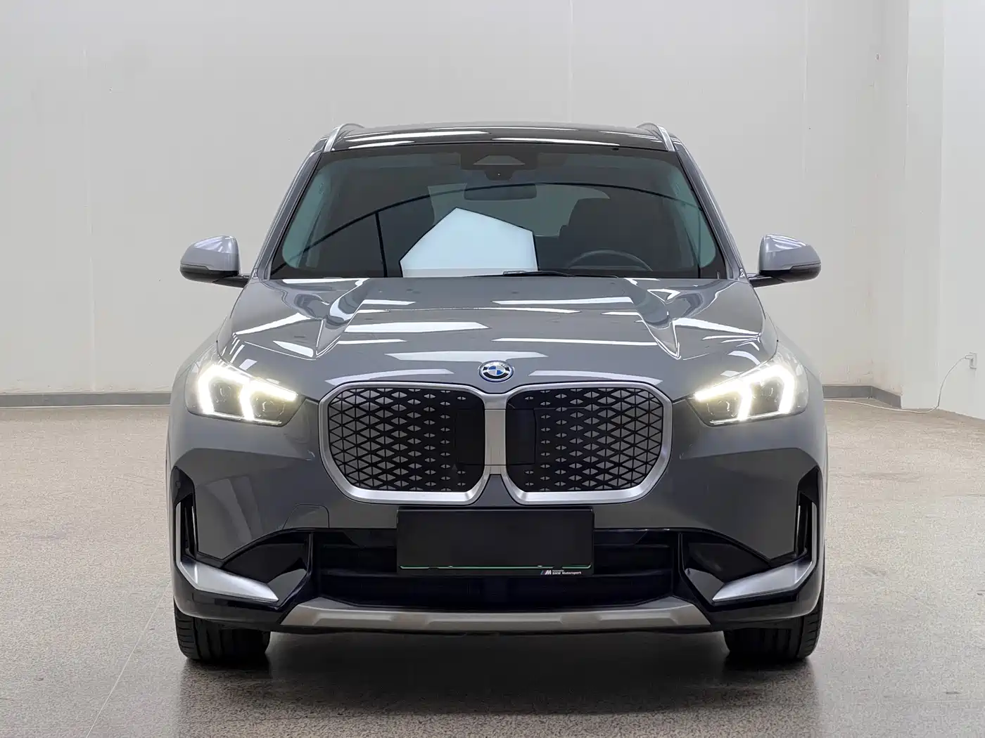 BMW iX1 2023