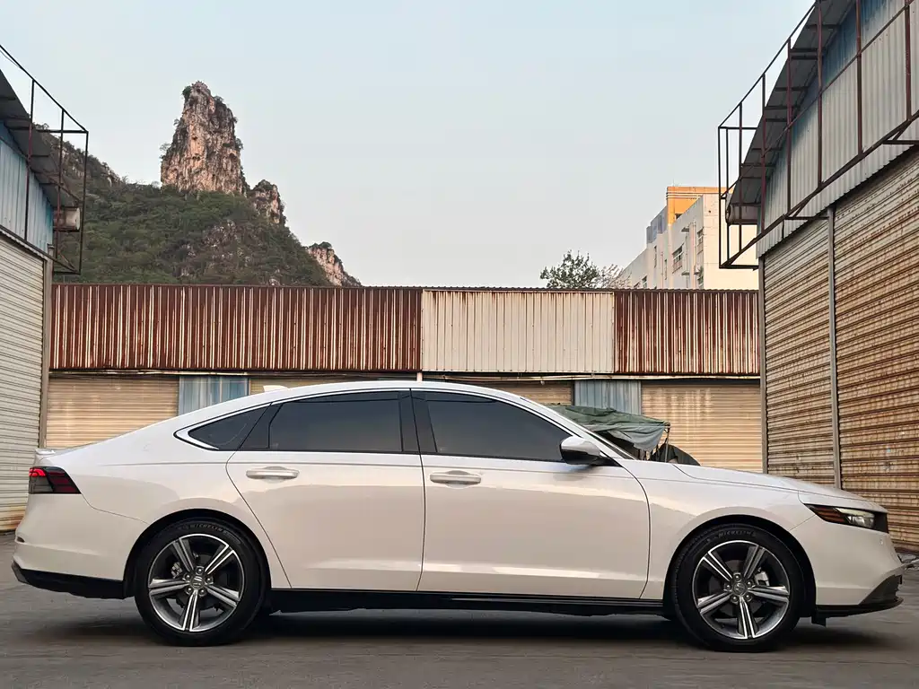 Honda Accord 2025